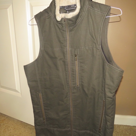 Outdoorsman Vest - Picture 6 of 6